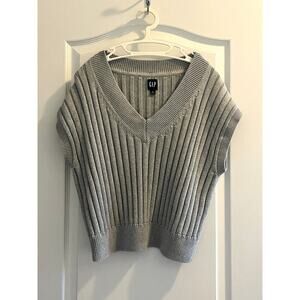 Gap oversized Cabled Sweater Vest